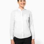 Camisa de senhora com gola à padre manga comprida
